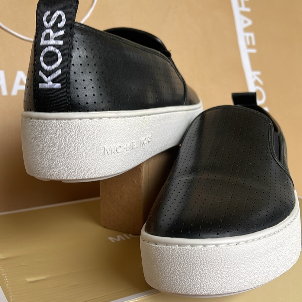 Michael Kors TEDDI SLIP ON NAPPA PU PERFORATED 4959TDFP4L NIB Platforms Sneakers - Picture 9 of 16